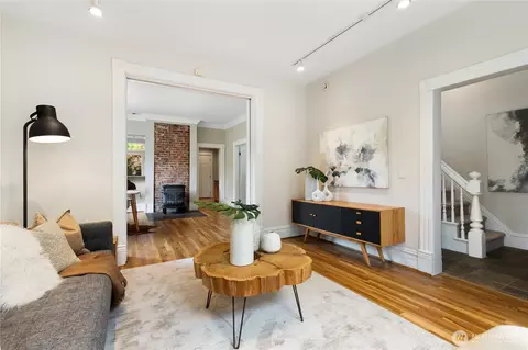 Other - 2202 E John St, Seattle, WA 98112 photo 2 of 6
