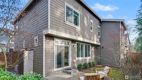Exterior - 18726 43rd Dr SE, Bothell, WA 98012 photo 5 of 6