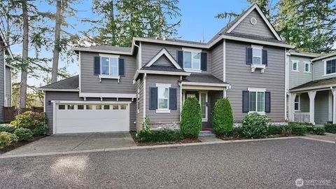 Exterior - 18726 43rd Dr SE, Bothell, WA 98012 photo 3 of 6