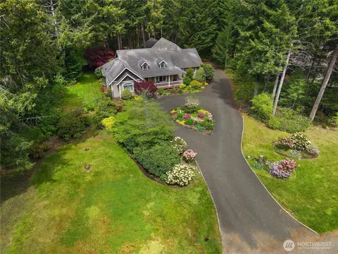 280 E Ann Arbor Dr, Shelton, WA 98584
