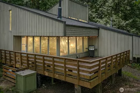 201 E Cutty Sark Dr, Shelton, WA 98584