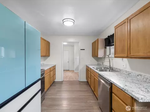 1922 S Wall St, Mount Vernon, WA 98273