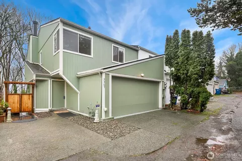 2367 S Forest St, Seattle, WA 98144