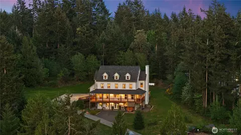 5817 Banner Rd SE, Port Orchard, WA 98367