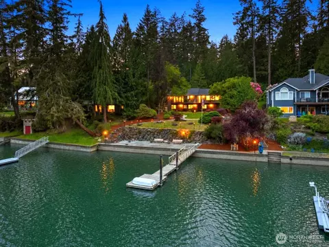 8815 90th Ave NW, Gig Harbor, WA 98332