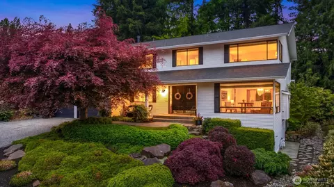 18520 NE 19th Pl, Bellevue, WA 98008