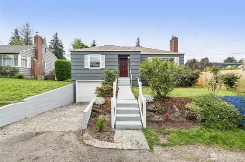 9417 44th Pl NE, Seattle, WA 98115