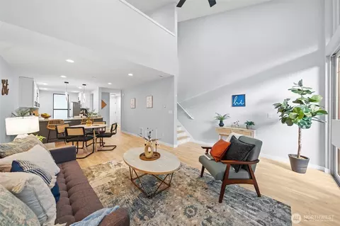6439 NE 139th Ave #30, Redmond, WA 98052