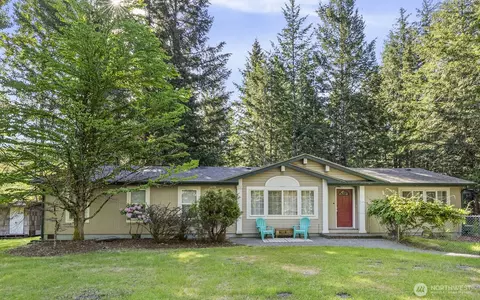 151 Roundwood Ln, Packwood, WA 98361
