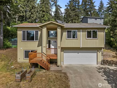 30 NE Pirates Den Rd, Belfair, WA 98528