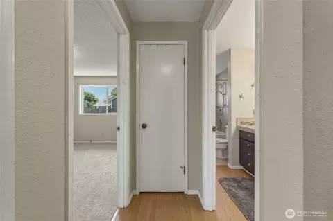 Entry Way - 2159 Granite Dr, Walla Walla, WA 99362 photo 2 of 5