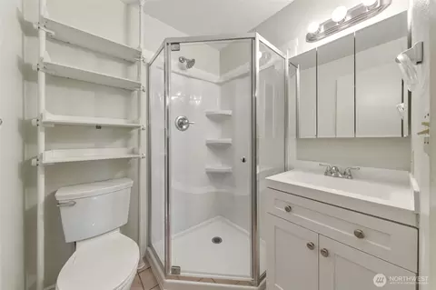Bath - 2159 Granite Dr, Walla Walla, WA 99362 photo 1 of 4