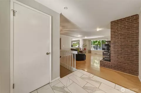 Entry Way - 2159 Granite Dr, Walla Walla, WA 99362 photo 1 of 5