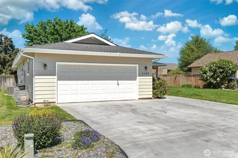 Exterior - 2159 Granite Dr, Walla Walla, WA 99362 photo 4 of 7
