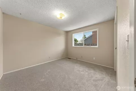 Bedroom - 2159 Granite Dr, Walla Walla, WA 99362 photo 4 of 9