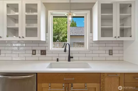 Kitchen - 2159 Granite Dr, Walla Walla, WA 99362 photo 2 of 5