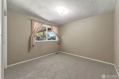 Bedroom - 2159 Granite Dr, Walla Walla, WA 99362 photo 5 of 9