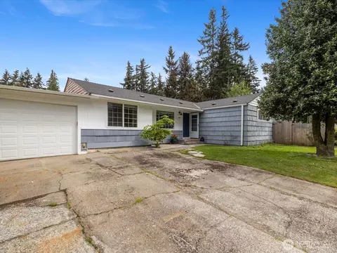 7631 201st St SW, Edmonds, WA 98026
