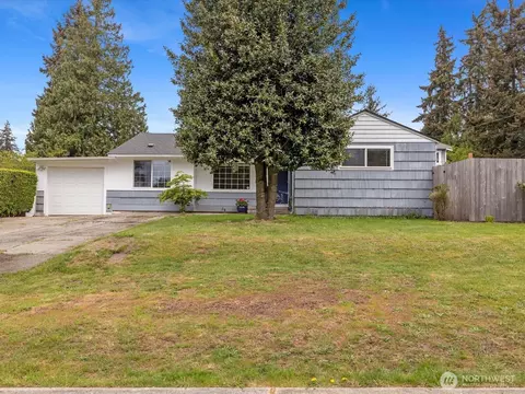 7631 201st St SW, Edmonds, WA 98026