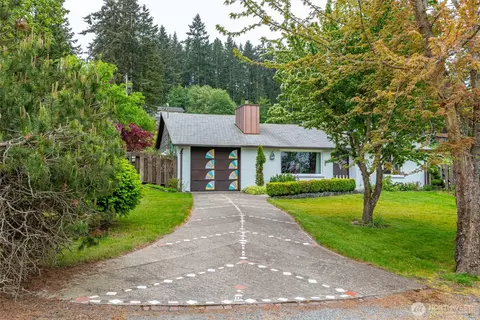 3183 Hawks Prairie Rd, Oak Harbor, WA 98277