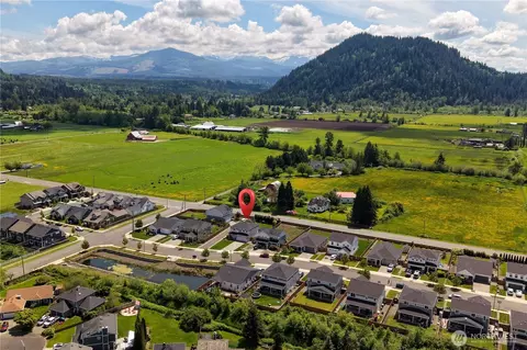View/Area - 164 Hogan Dr, Enumclaw, WA 98022 photo 1 of 5