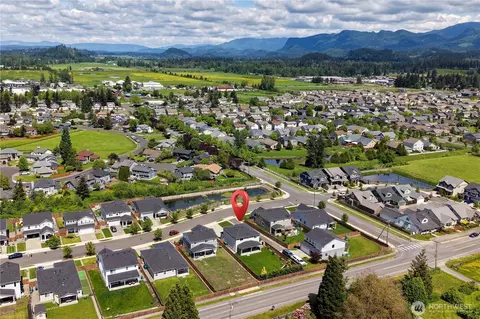 View/Area - 164 Hogan Dr, Enumclaw, WA 98022 photo 3 of 5