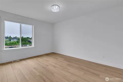 Bedroom - 164 Hogan Dr, Enumclaw, WA 98022 photo 4 of 4