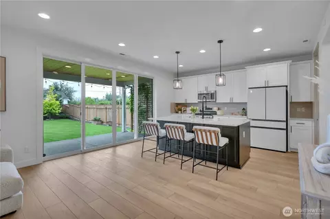 Kitchen - 164 Hogan Dr, Enumclaw, WA 98022 photo 1 of 7