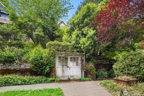 Exterior - 2511 E Roy St, Seattle, WA 98112 photo 7 of 7