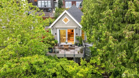2511 E Roy St, Seattle, WA 98112