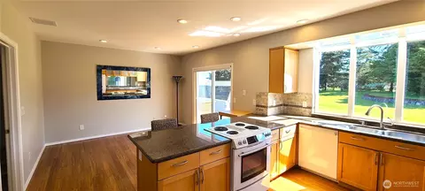 Kitchen - 303 Falcon Rd, Sequim, WA 98382 photo 3 of 4