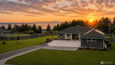 1409 Village Heights Pl, Camano Island, WA 98282