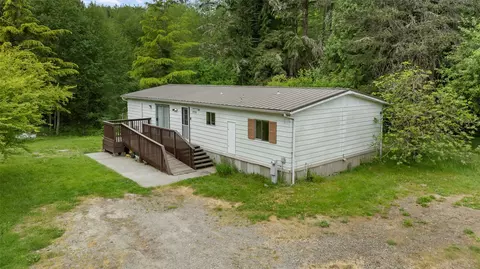 1916 Key Peninsula Hwy NW, Lakebay, WA 98349