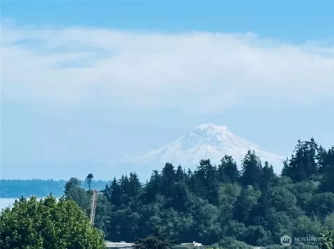 170 Harbor Sq Loop NE #A-411, Bainbridge Island, WA 98110