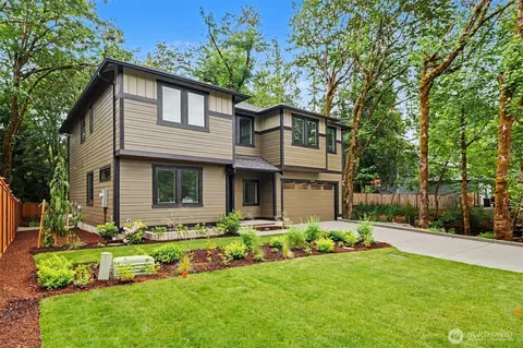 1906 223rd Ave SE, Sammamish, WA 98075