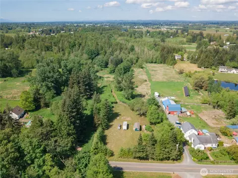 6011 Medcalf Rd, Bellingham, WA 98226