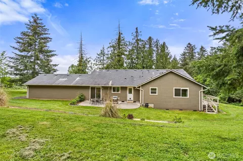 Exterior - 236 Chilvers Rd, Chehalis, WA 98532 photo 2 of 17