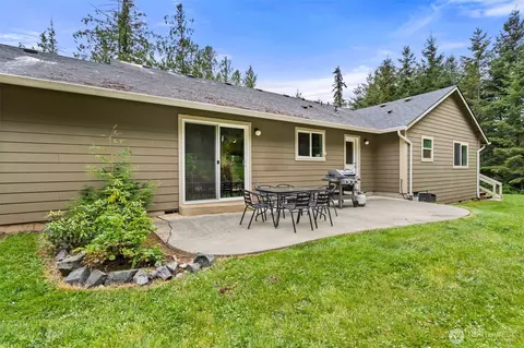 Exterior - 236 Chilvers Rd, Chehalis, WA 98532 photo 3 of 17