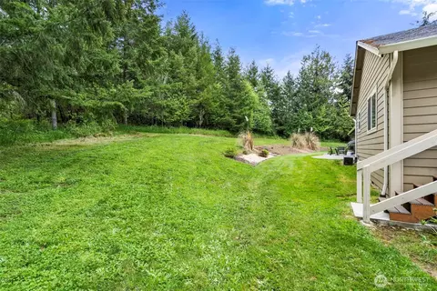 Exterior - 236 Chilvers Rd, Chehalis, WA 98532 photo 4 of 17