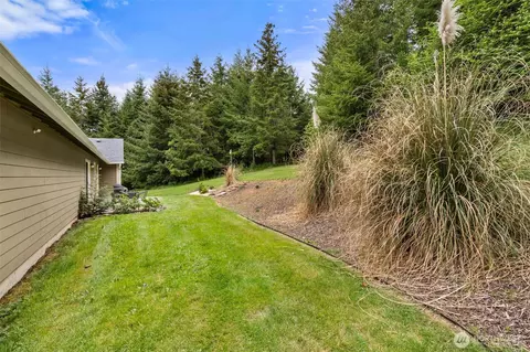 Exterior - 236 Chilvers Rd, Chehalis, WA 98532 photo 6 of 17