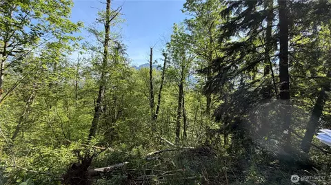 135 Nn 415th Way SE, North Bend, WA 98045