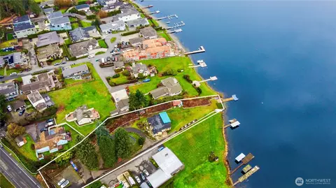 5104 NW Sammamish Rd, Issaquah, WA 98027