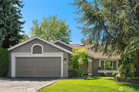 611 S 32nd St, Renton, WA 98055