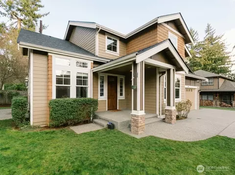 8718 NE 134th St, Kirkland, WA 98034