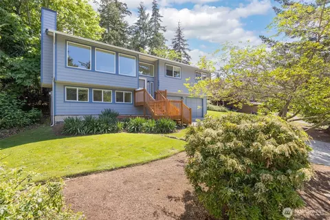 3838 Cindy Ln, Bellingham, WA 98226
