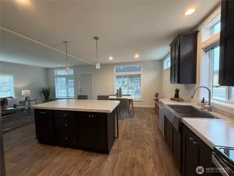 861 N Iris Ave, Sequim, WA 98382 photo 8