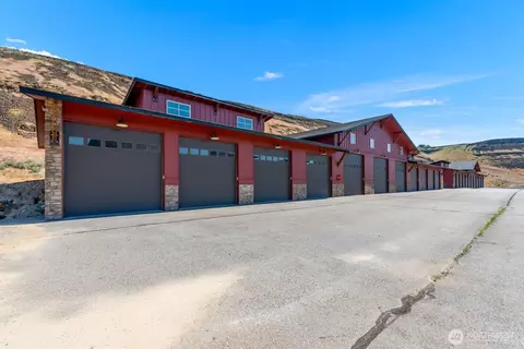 9532 NW Ridgeview Dr #49, Quincy, WA 98848