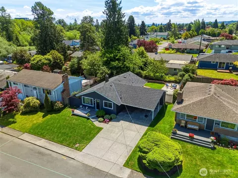 View/Area - 2222 Oklahoma Ave, Everett, WA 98201 photo 1 of 7