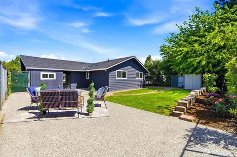 Exterior - 2222 Oklahoma Ave, Everett, WA 98201 photo 4 of 9