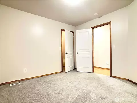 Bedroom - 5530 55th Loop SE, Olympia, WA 98513 photo 2 of 2